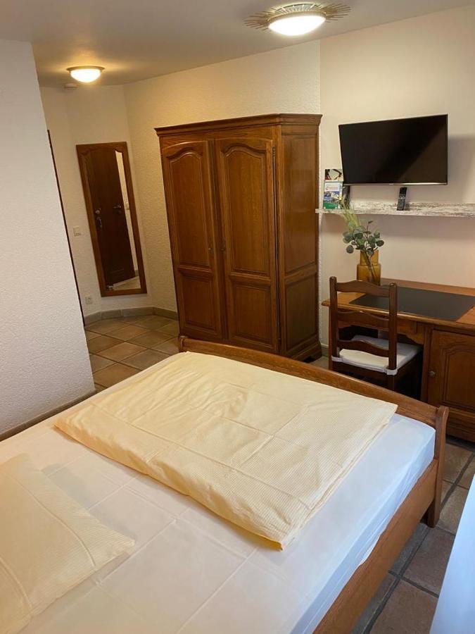 Hotel Zur Linde Saarlouis Kültér fotó