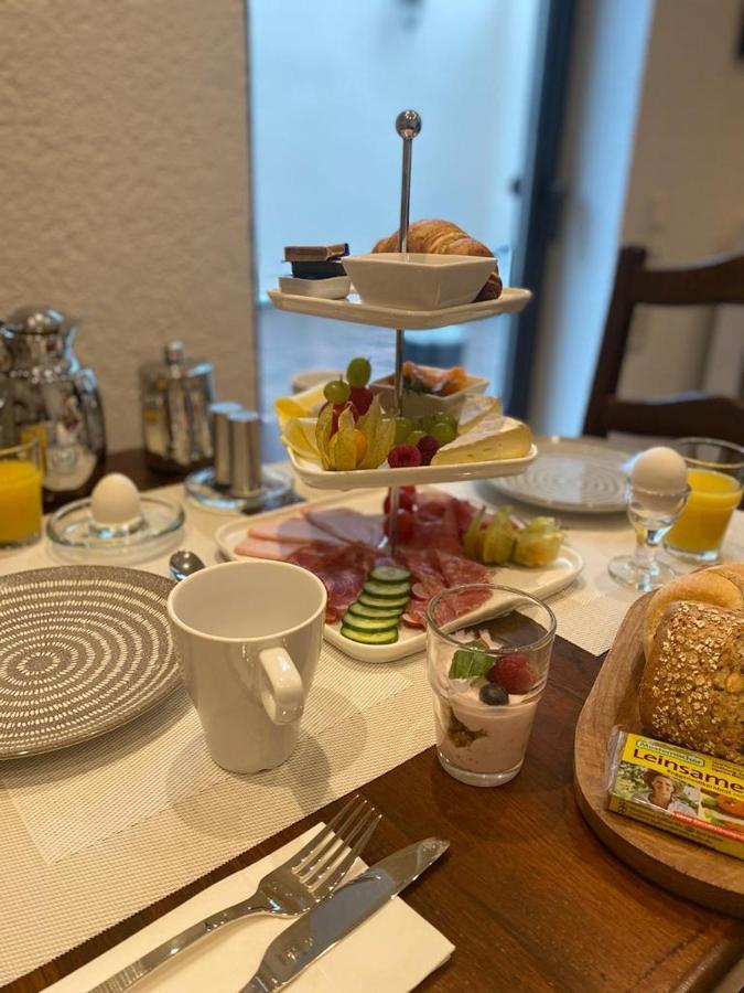 Hotel Zur Linde Saarlouis Kültér fotó
